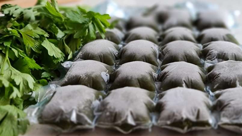 Zumo de perejil con lima en bolsas de hielo, foto 4