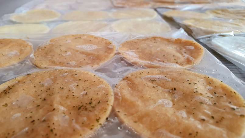 Antibolsas con discos desmaquillantes empapados en té de menta, foto 5