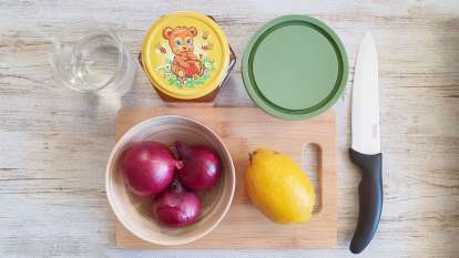 Jarabe de cebolla con miel para el dolor de garganta y la tos